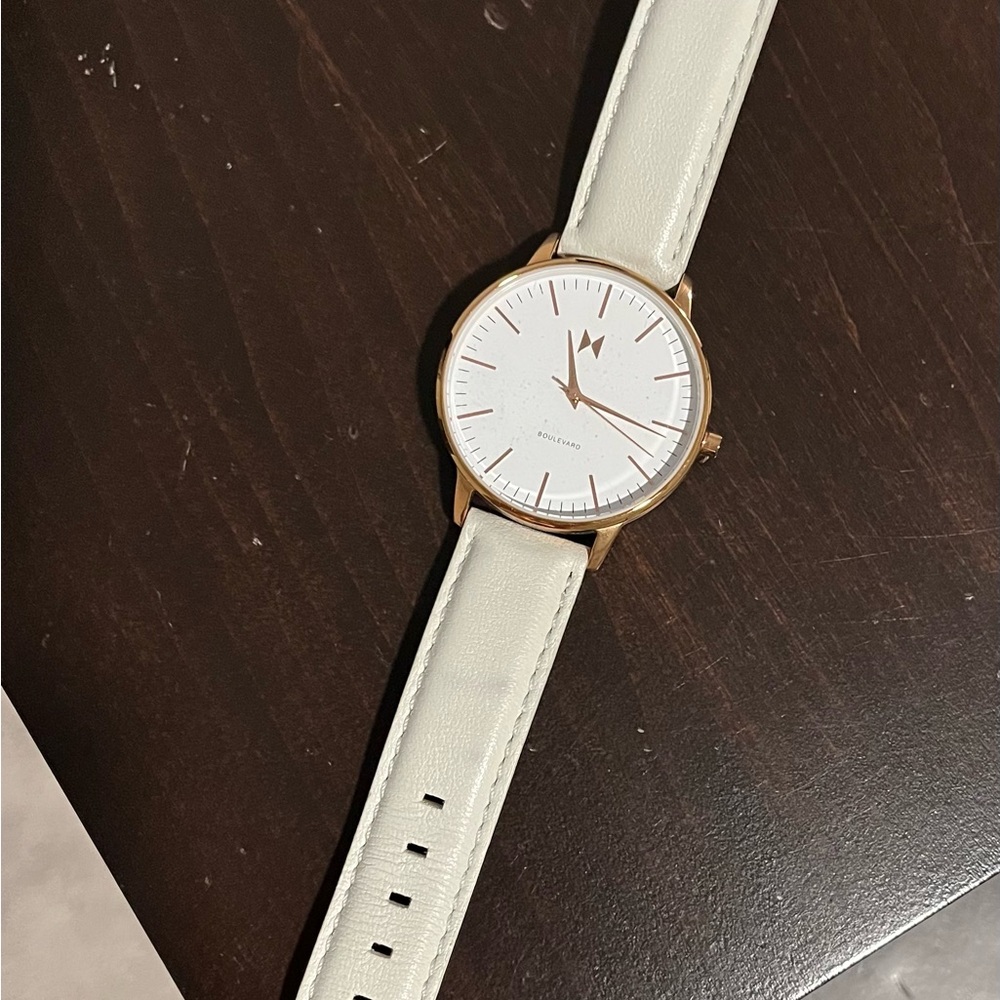 MVMT Watch - Picture 2 of 3